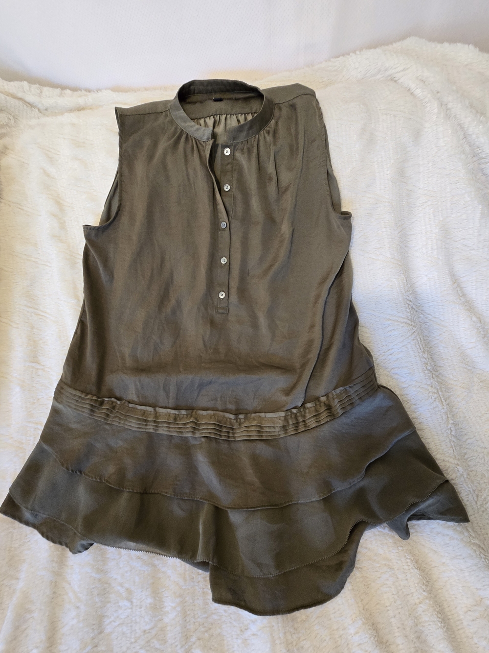 Banana Republic Olive Sleeveless Henley Tunic with Ruffle Hem